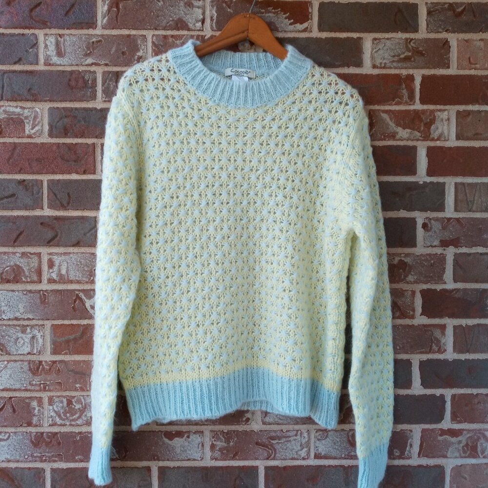 Vintage Italian Cocogio lightweight pastel blue/yellow sweater Size L runs small
